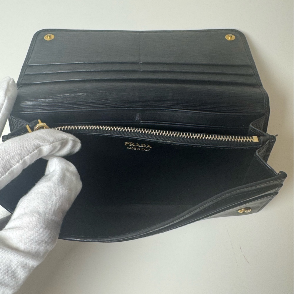 Prada Saffiano Lux Leather Continental Wallet with Gold Hardware - Picture 13 of 16
